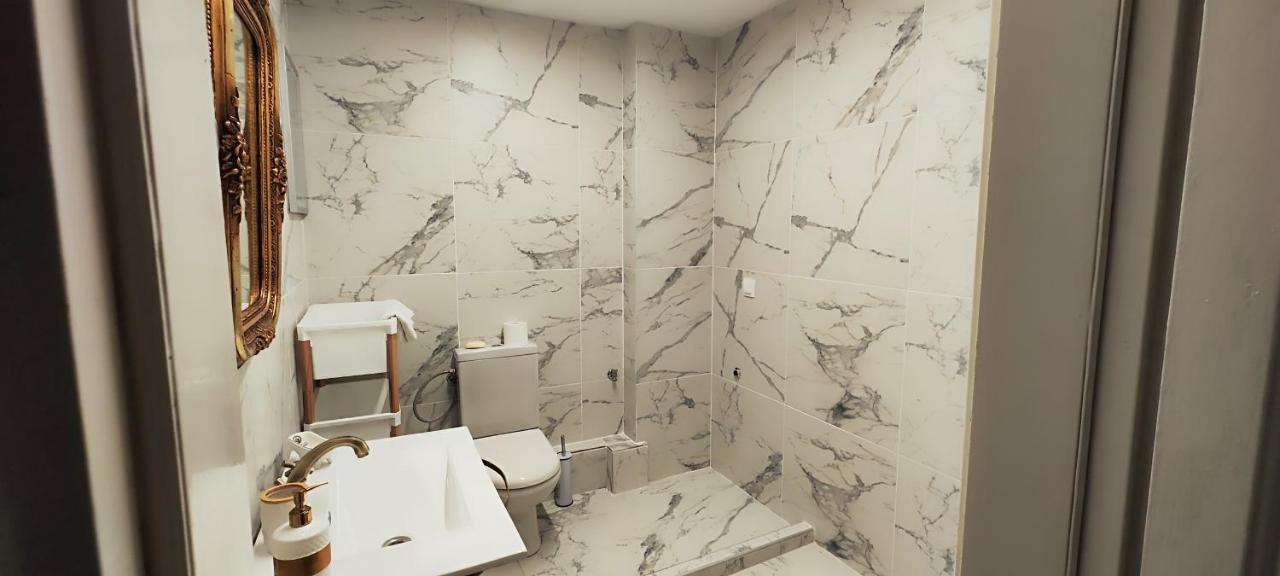 Appartamento Aurea Residenza Mitropoleos Salonicco Esterno foto